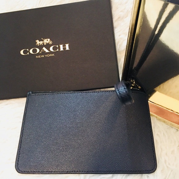 Coach F38641 Midnight Boxed Star Glitter Wristlet - Picture 4 of 5